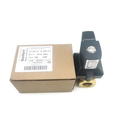 Burkert Solenoid Valve 00125368 6014 C ডাইরেক্ট অ্যাক্টিং নীচের প্লেট সংযোগ স্বাভাবিকভাবে বন্ধ 2.0 প্রবাহ গর্ত AC24V 8W ব্রাস ভালভ শরীর