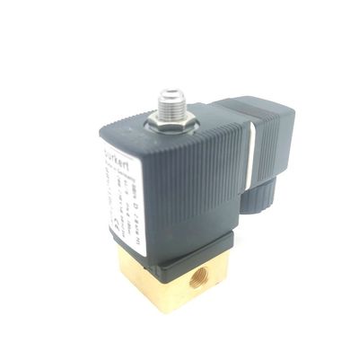 2/2 স্বাভাবিকভাবে খোলা 00295651 Burkert Solenoid Valve 20 Flow Holes FKM (ফ্লুরো রবার) সিলড ব্রাস ভ্যালভের দেহ AC220V 8W 1-25bar