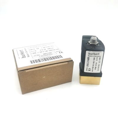 2/2 স্বাভাবিকভাবে খোলা 00295651 Burkert Solenoid Valve 20 Flow Holes FKM (ফ্লুরো রবার) সিলড ব্রাস ভ্যালভের দেহ AC220V 8W 1-25bar