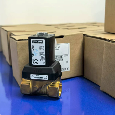 ব্রাস বডি Burkert Solenoid Valve 00221603, G1/2 2/2 উপায় স্বাভাবিকভাবে বন্ধ, 13 প্রবাহ খোল, NBR সিল, -10 ~ 80 °C ওয়ার্কিং তাপমাত্রা, AC24V 8W 0-10 বার চাপ