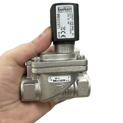 ভারী দায়িত্ব উচ্চ তাপমাত্রা প্রক্রিয়া Burkert Solenoid ভালভ 00323986 00323987 00323988 00323989 টাইপ 6281 2/2 এনসি সার্ভো-সহায়িত ম্যানুয়াল ওভাররাইড G1 1/2 G2 পোর্ট 40.0 ফ্লো ওরিয়েন্ট এফকেএম সিল